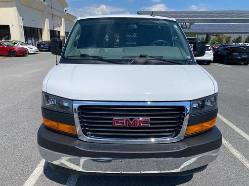 2023 GMC Savana 2500 Work Van