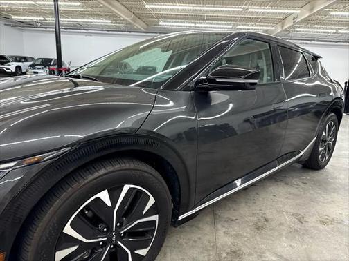 2022 Kia EV6 Wind
