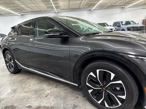 2022 Kia EV6 Wind