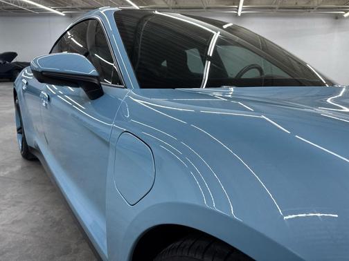 2022 Porsche Taycan RWD