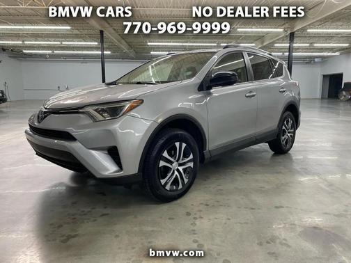 Silver Sky Metallic 2018 Toyota RAV4 LE