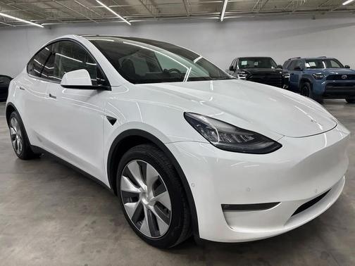 2021 Tesla Model Y Long Range Dual Motor All-Wheel Drive