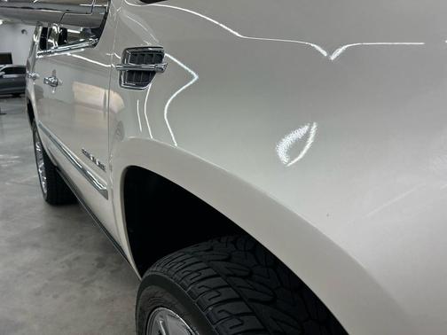 2013 Cadillac Escalade Platinum Edition