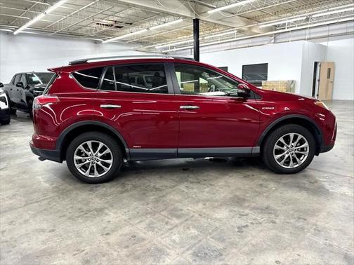 2018 Toyota RAV4 Hybrid SE