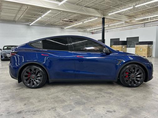 2022 Tesla Model Y Performance Dual Motor All-Wheel Drive
