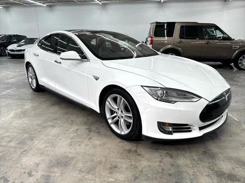 2015 Tesla Model S 85D