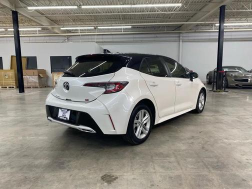 White 2022 Toyota Corolla SE