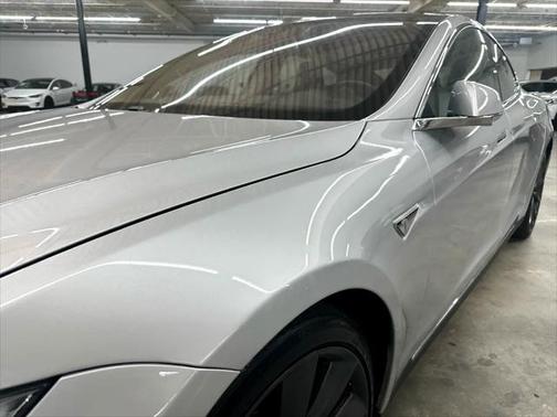 2016 Tesla Model S P90D
