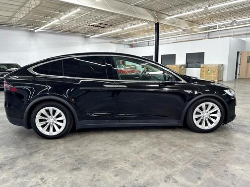 2016 Tesla Model X AWD 4dr 75D