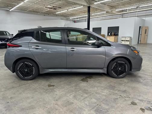 Gun Metallic 2025 Nissan Leaf SV PLUS