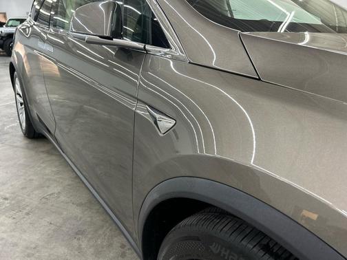 2016 Tesla Model X AWD 4dr 90D