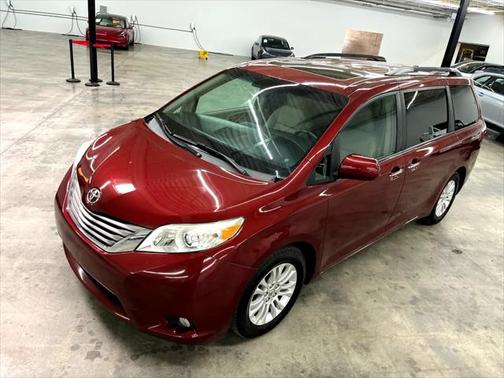 2015 Toyota Sienna XLE Premium