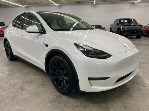 2023 Tesla Model Y Long Range AWD