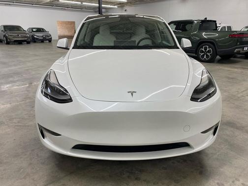 2023 Tesla Model Y Long Range AWD