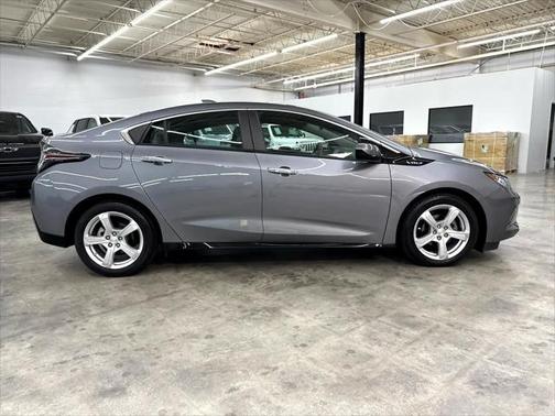 2018 Chevrolet Volt LT