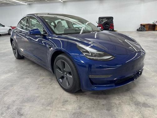 2023 Tesla Model 3 Standard Range