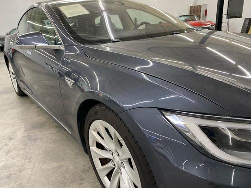 2016 Tesla Model S 75D