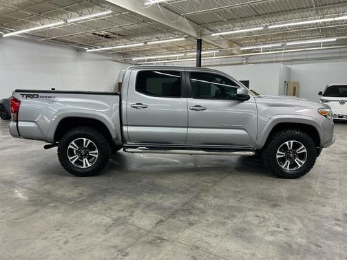2016 Toyota Tacoma TRD Sport