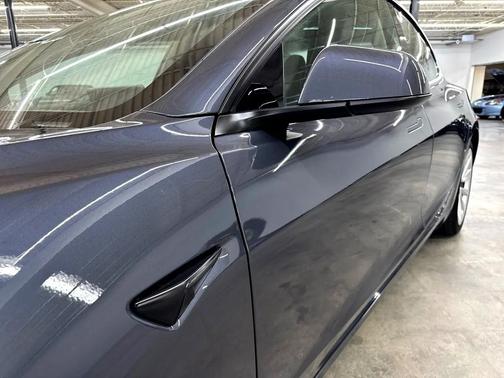 2022 Tesla Model 3 Standard Range