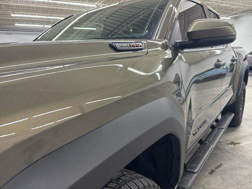 2025 Toyota Tacoma Hybrid TRD Sport