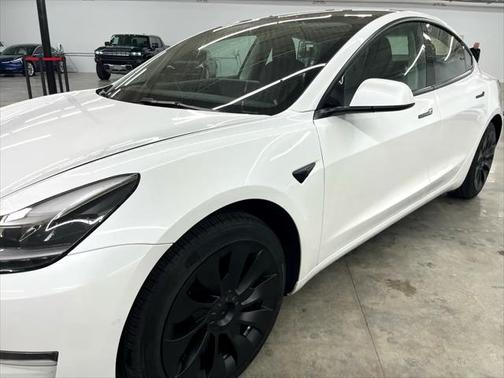 2022 Tesla Model 3 Standard Range