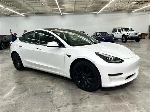 2022 Tesla Model 3 Standard Range