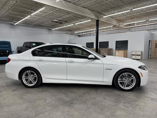 White 2015 BMW 528 xDrive