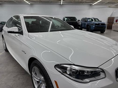 White 2015 BMW 528 xDrive