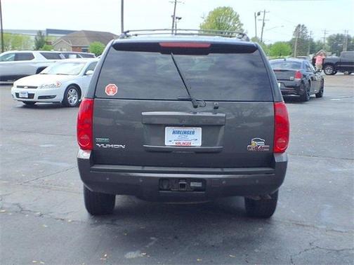 2011 GMC Yukon SLE