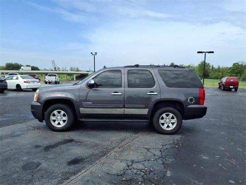 2011 GMC Yukon SLE