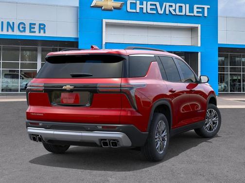 2025 Chevrolet Traverse LT