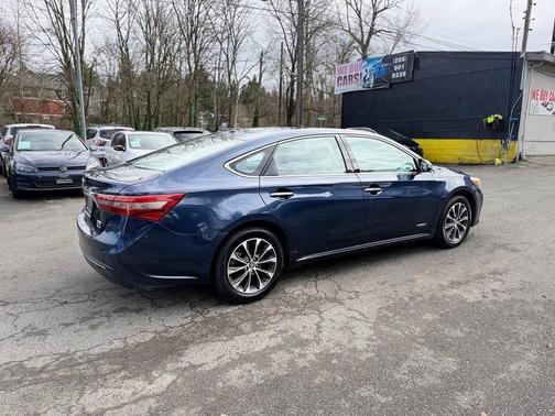 2018 Toyota Avalon Hybrid XLE Premium