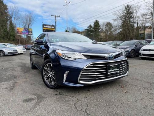 2018 Toyota Avalon Hybrid XLE Premium