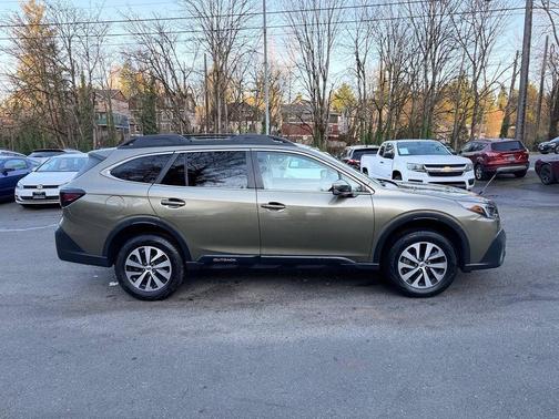 2022 Subaru Outback Premium