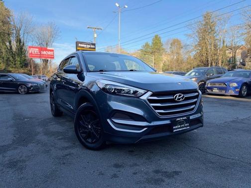 2018 Hyundai TUCSON SE