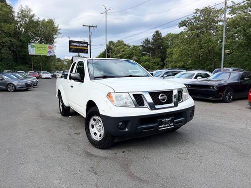 Glacier White 2018 Nissan Frontier S