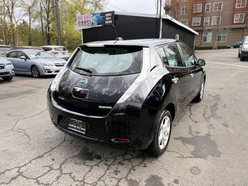 Super Black 2013 Nissan Leaf SV