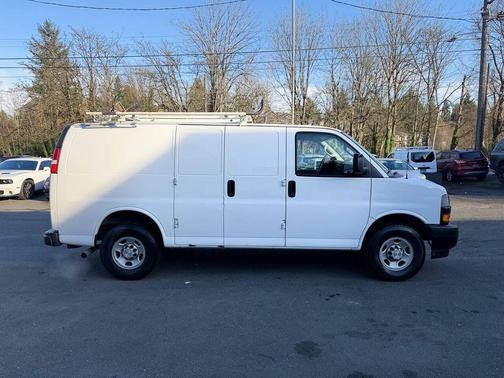 2022 Chevrolet Express 2500 RWD 2500 Regular Wheelbase WT