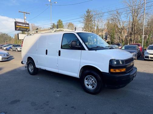 2022 Chevrolet Express 2500 RWD 2500 Regular Wheelbase WT