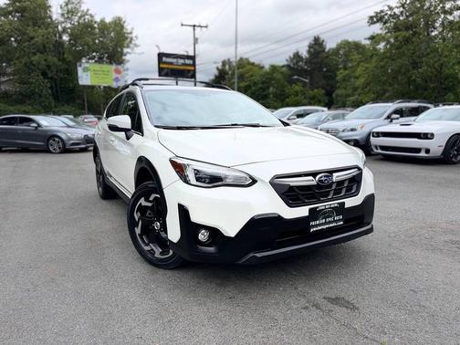 Crystal White Pearl 2023 Subaru Crosstrek Limited