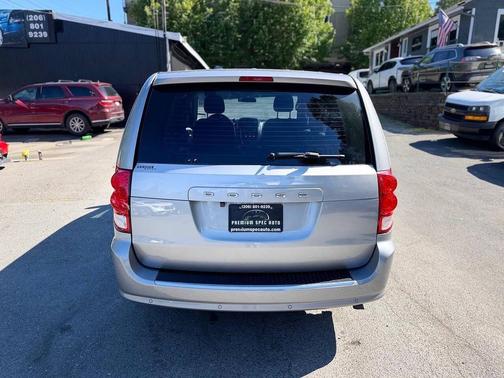 Billet Silver Metallic Clearcoat 2014 Dodge Grand Caravan AVP/SE