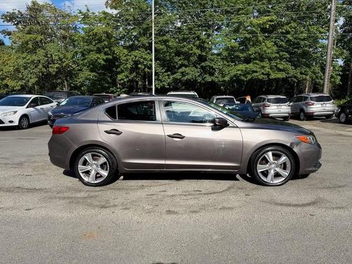 2013 Acura ILX 2.0L Technology