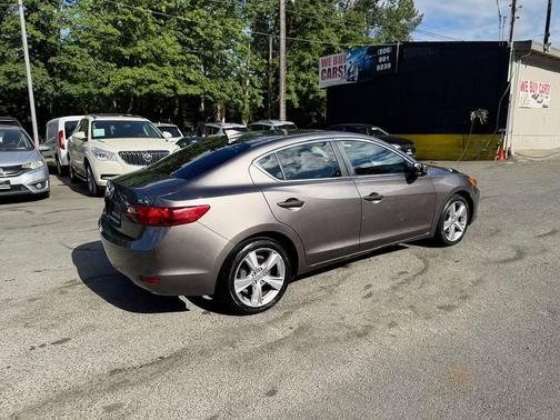 2013 Acura ILX 2.0L Technology