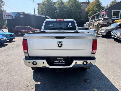 Bright Silver Metallic Clearcoat 2014 RAM 2500 SLT