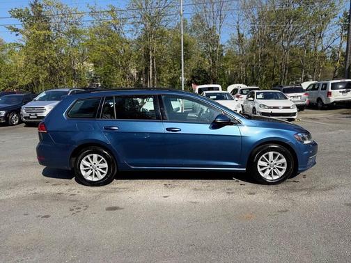 2019 Volkswagen Golf SportWagen TSI S