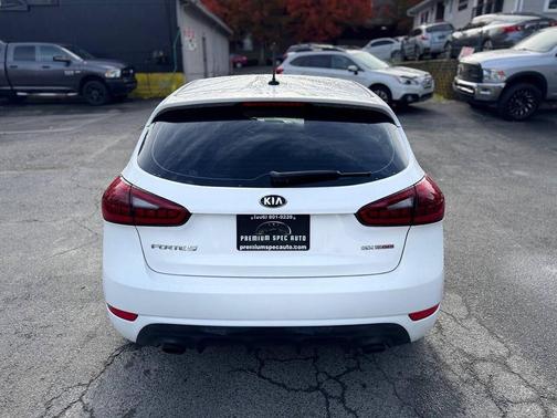 2016 Kia Forte SX