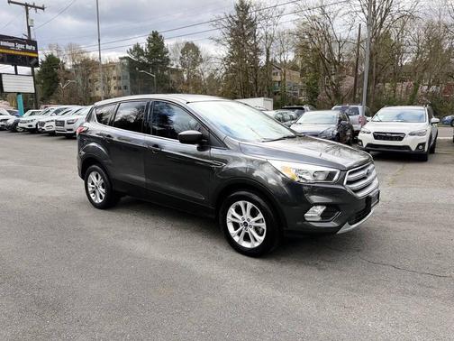Magnetic Metallic 2017 Ford Escape SE