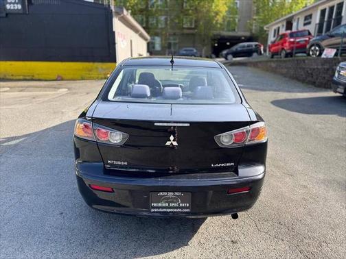 2015 Mitsubishi Lancer SE