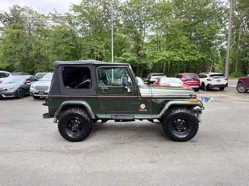 Green 1995 Jeep Wrangler Sahara