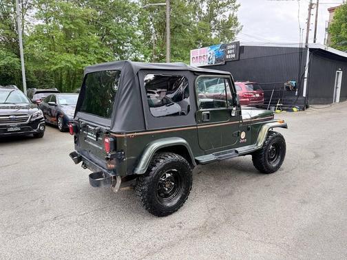 Green 1995 Jeep Wrangler Sahara